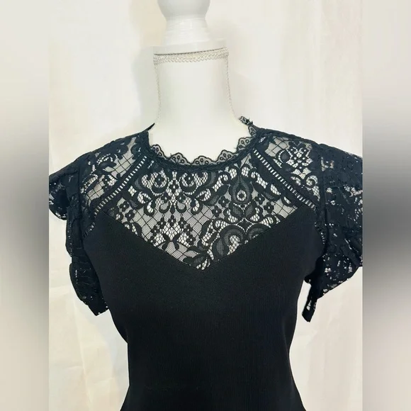 Black Lace-Detail Women’s Top - Picture 5 of 6